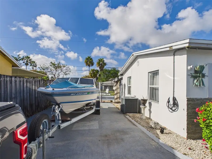 9911 Haitian Dr, Cutler Bay, FL 33189 - #2