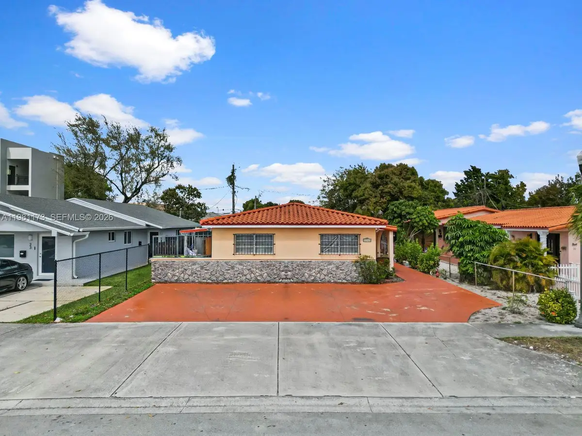 27 E 12th St, Hialeah, FL 33010 - #1