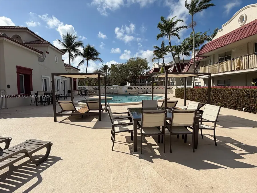 6709 N Kendall Dr #209, Pinecrest, FL 33156 - #2