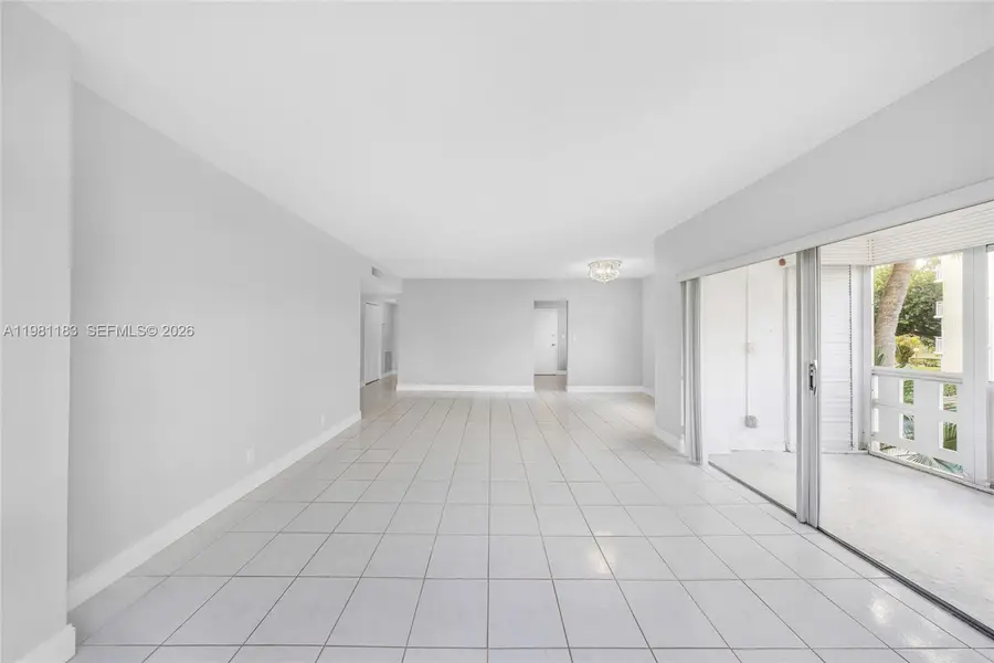 4350 Hillcrest Dr #200, Hollywood, FL 33021 - #2