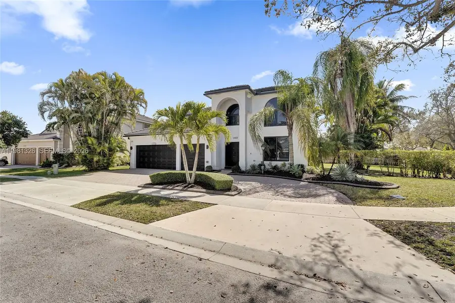 13076 NW 14th St, Pembroke Pines, FL 33028 - #2