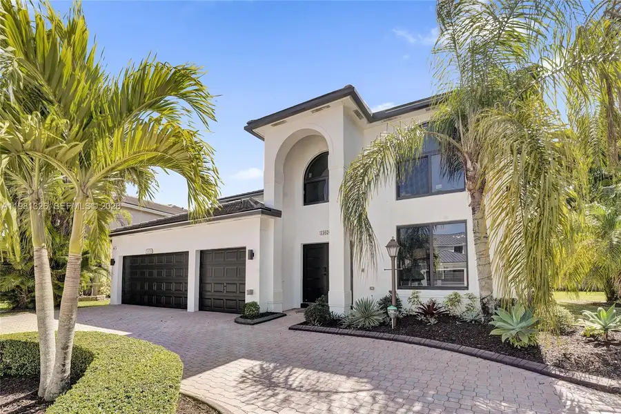 13076 NW 14th St, Pembroke Pines, FL 33028 - #3