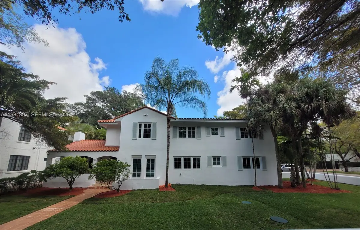 2111 Alhambra Cir, Coral Gables, FL 33134 - #1