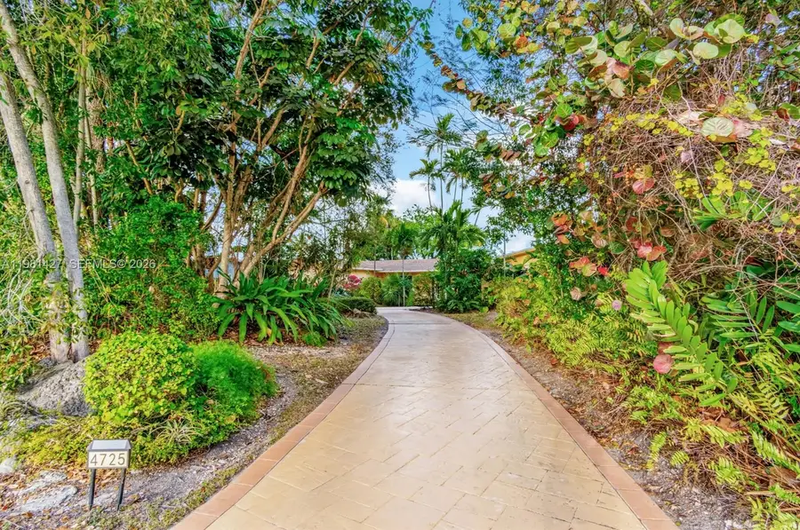 4725 SW 89th Ave, Miami, FL 33165 - #3