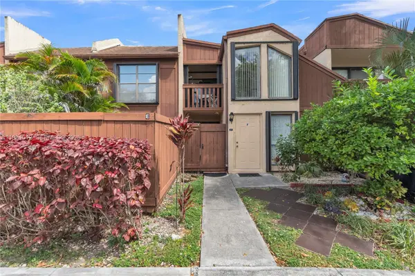 6411 SW 116th Ct #E, Miami, FL 33173