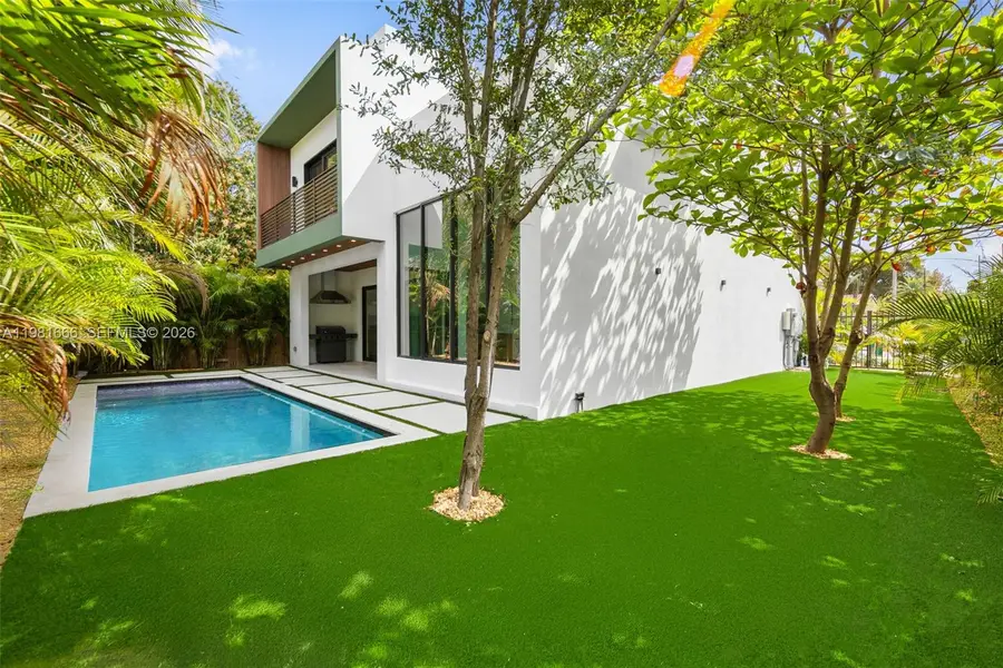 569 NW 44th St, Miami, FL 33127 - #3