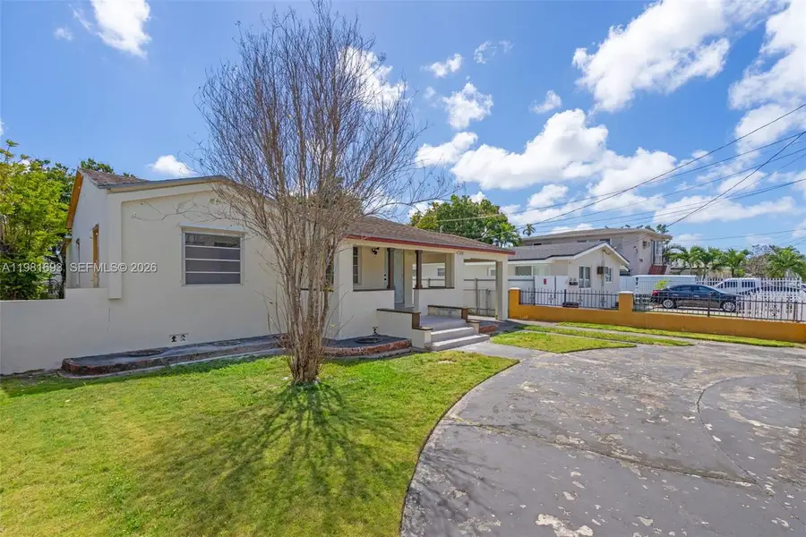 2166 NW 18th St, Miami, FL 33125 - #2