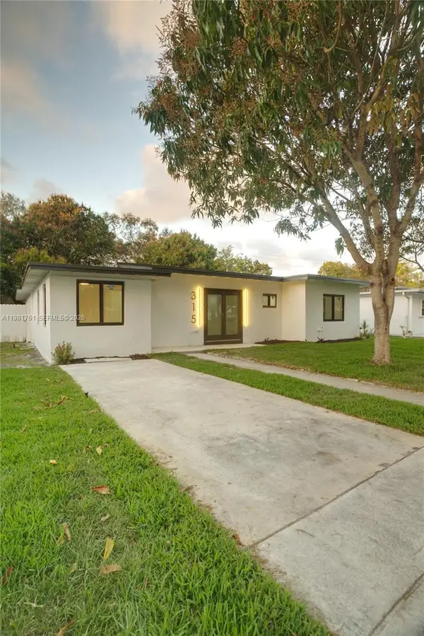 315 NW 127th St, North Miami, FL 33168