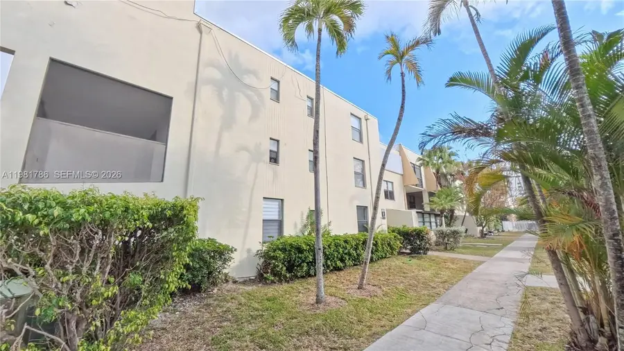 20300 W Country Club Dr #PH18-3, Aventura, FL 33180 - #2