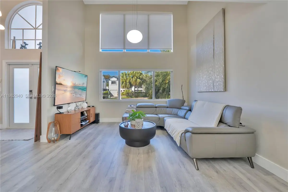 230 NE 212th St, Miami, FL 33179 - #1