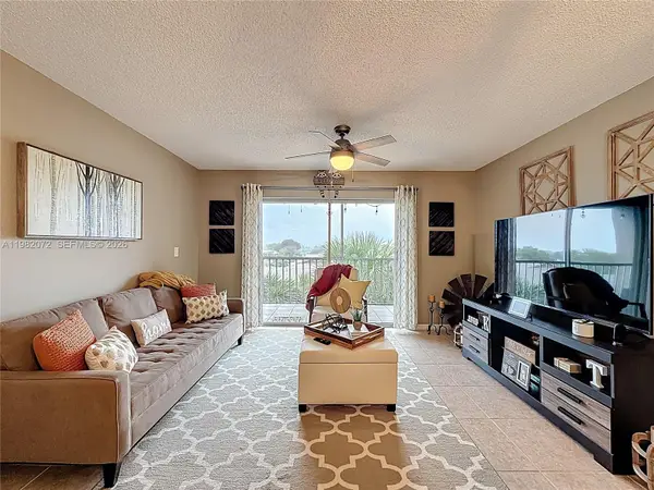 17000 NW 67th Ave #423, Hialeah, FL 33015