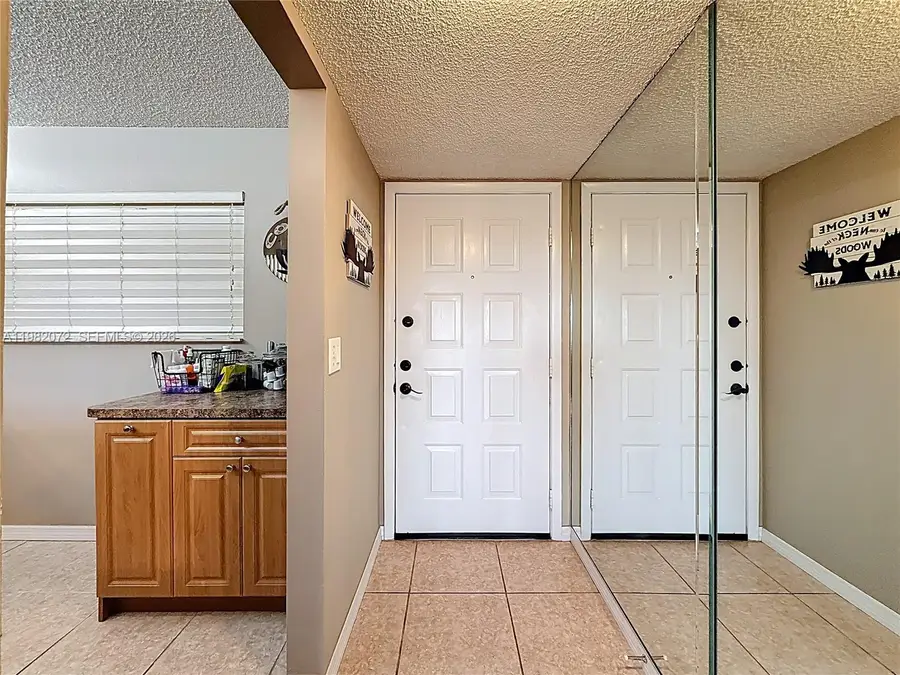 17000 NW 67th Ave #423, Hialeah, FL 33015 - #2