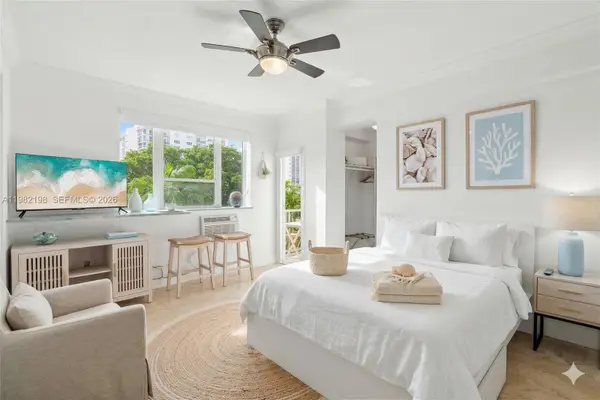 255 W 24th St #501, Miami Beach, FL 33140