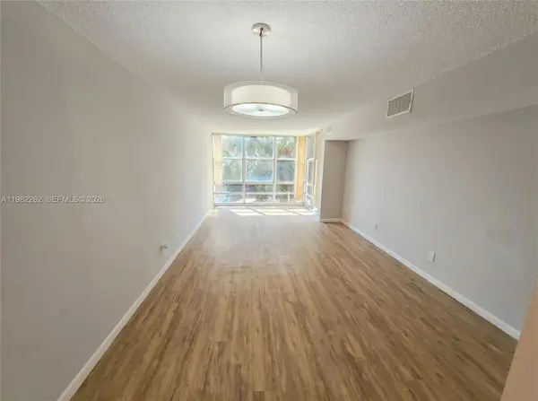 210 172nd St #234, Sunny Isles Beach, FL 33160