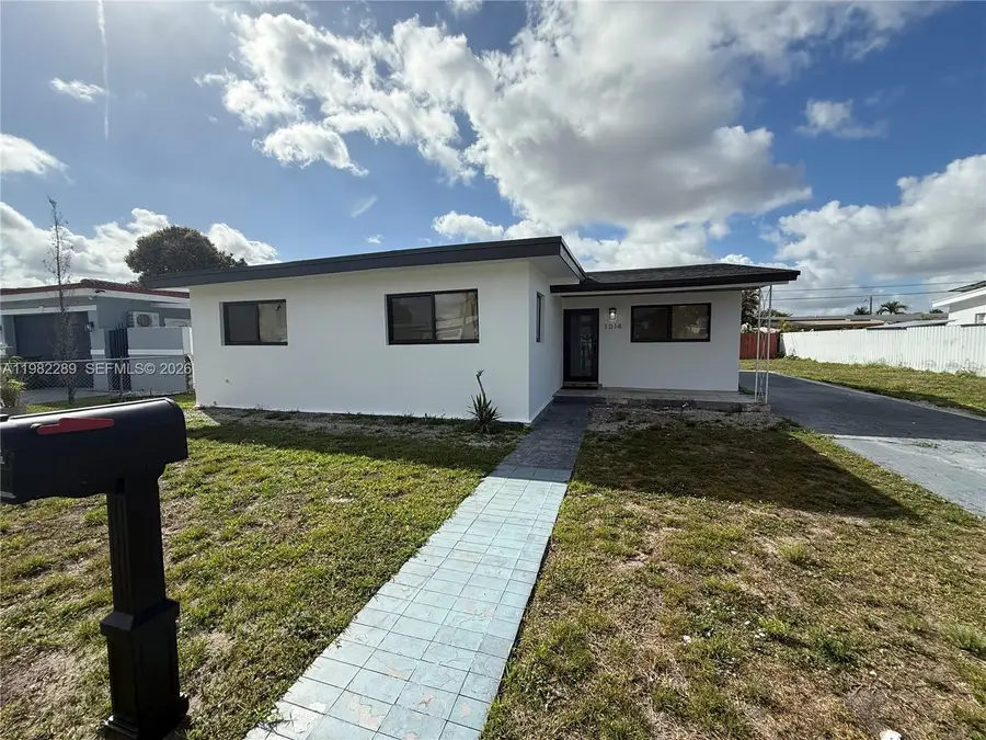 1014 W 66th St, Hialeah, FL 33012 - #2