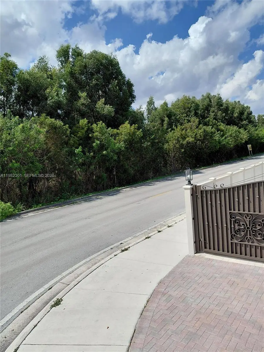 168xx 45th St, Miami, FL 33185 - #1