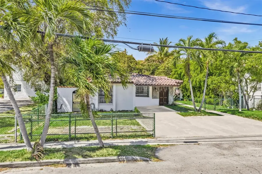 1010 SW 14th Ave, Miami, FL 33135 - #3