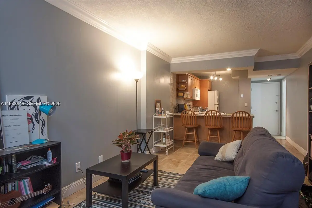 1455 N Treasure Dr #5E, North Bay Village, FL 33141 - #1