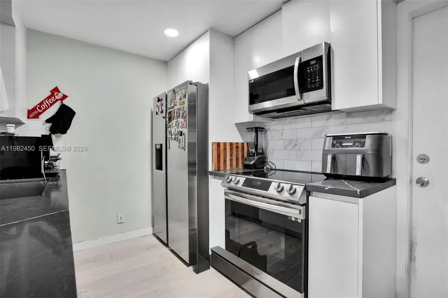 850 Sorrento Dr, Weston, FL 33326 - #2