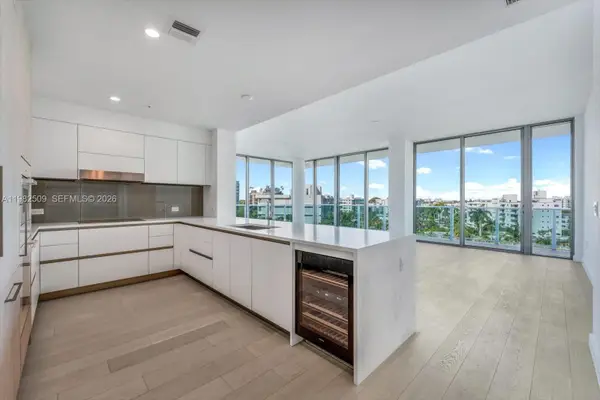 9201 E Bay Harbor Dr #702, Bay Harbor Islands, FL 33154