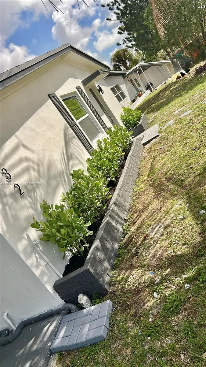 1632 NW 18th Ave, Fort Lauderdale, FL 33311 - #2