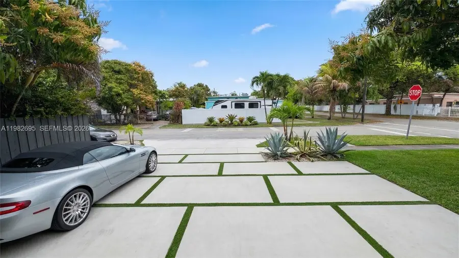 13900 NE 16th Ct, North Miami, FL 33181 - #3