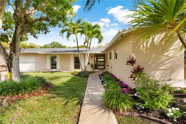 8461 SW 147th Ter, Palmetto Bay, FL 33158