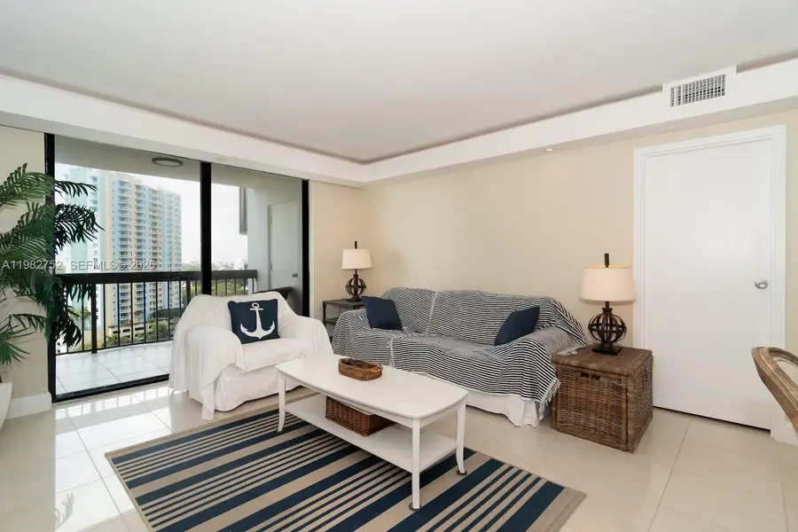 2333 Brickell Ave #1710, Miami, FL 33129 - #3