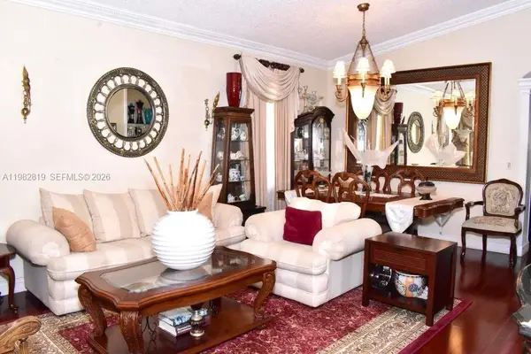 16319 SW 11th St, Pembroke Pines, FL 33027