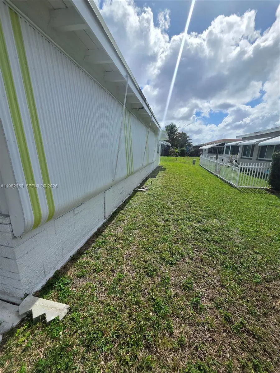 5415 NW 49th Ter, Tamarac, FL 33319 - #3