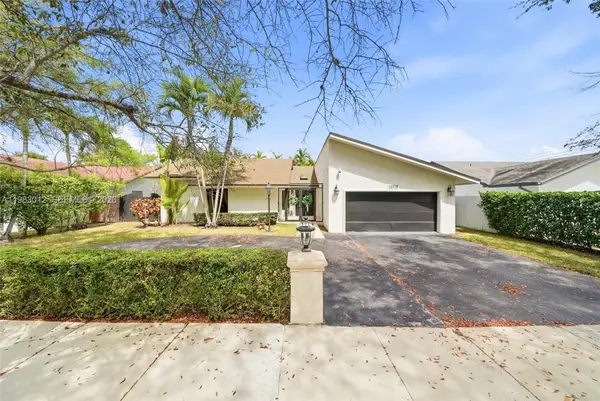 12715 SW 96th Ter, Miami, FL 33186