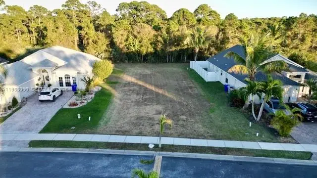 1570 SW 16th Ct Sw, Vero Beach, FL 32962 - #2