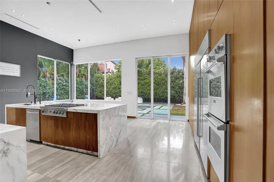 19914 NE 19th Ct, Miami, FL 33179 - #3