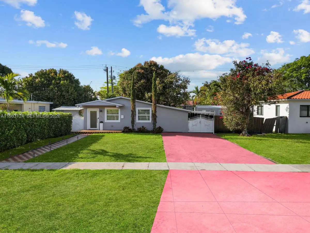 120 W 50th St, Hialeah, FL 33012 - #1