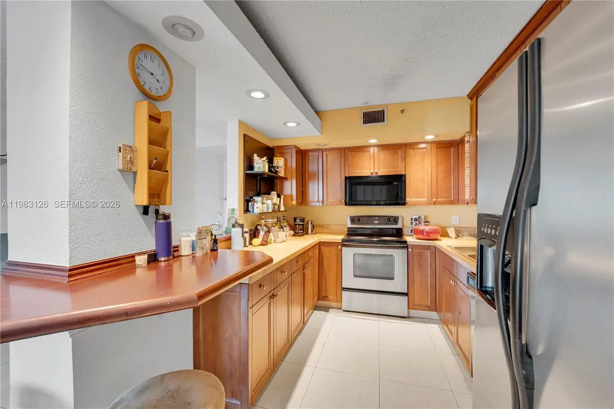 919 Hillcrest Dr #704, Hollywood, FL 33021 - #1