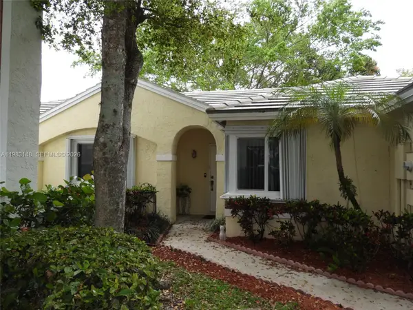 828 NW 99th Ave, Plantation, FL 33324