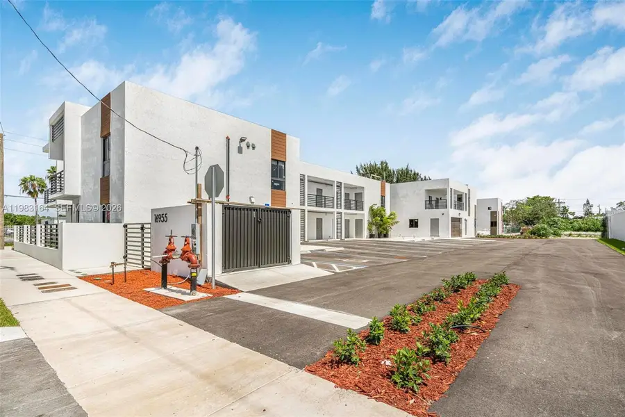 16955 SW 100th Ave, Miami, FL 33157 - #3