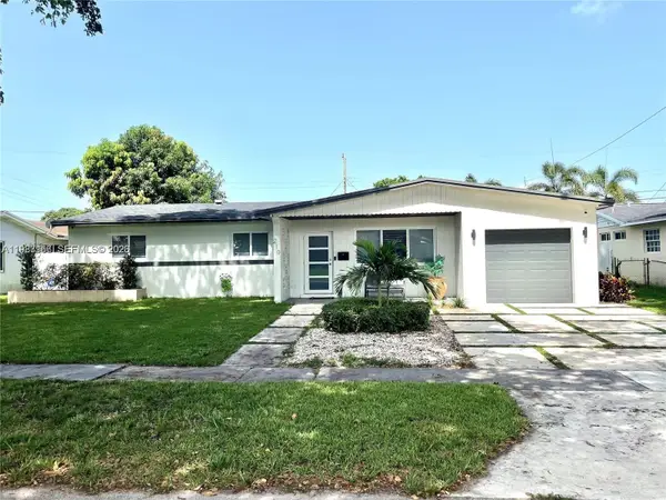 210 SW 65th Way, Pembroke Pines, FL 33023