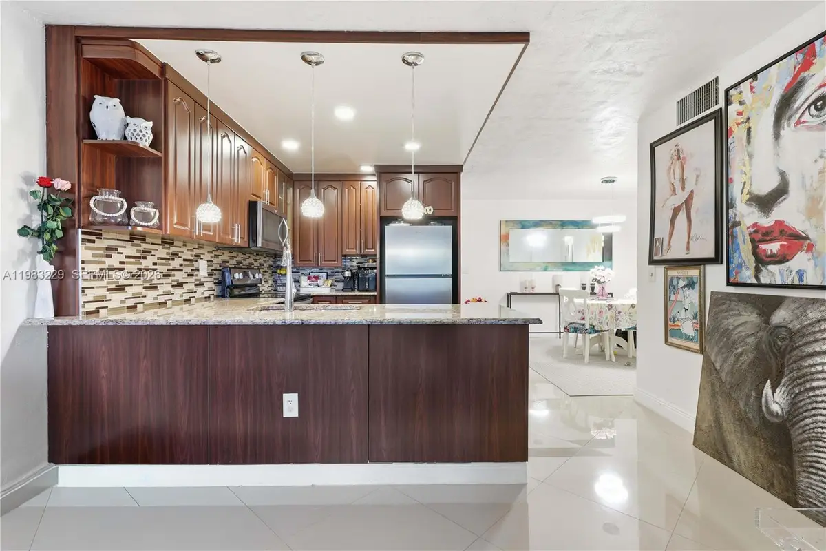 7100 NW 17th St #210, Plantation, FL 33313 - #1