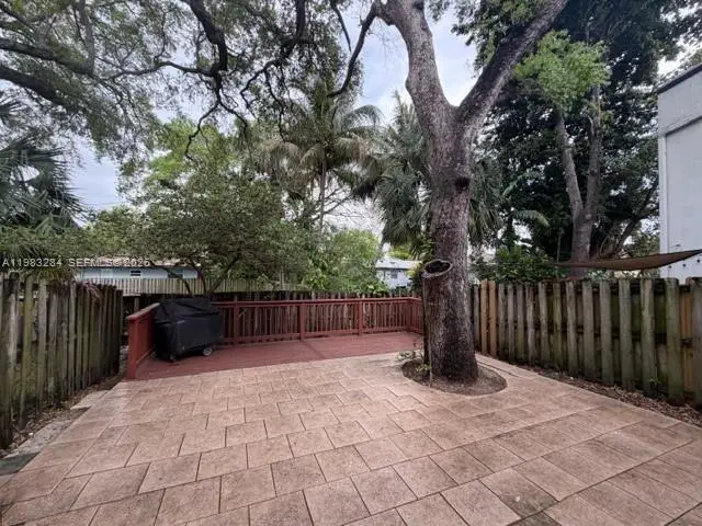 2927 SW 18th Ter, Fort Lauderdale, FL 33315 - #1