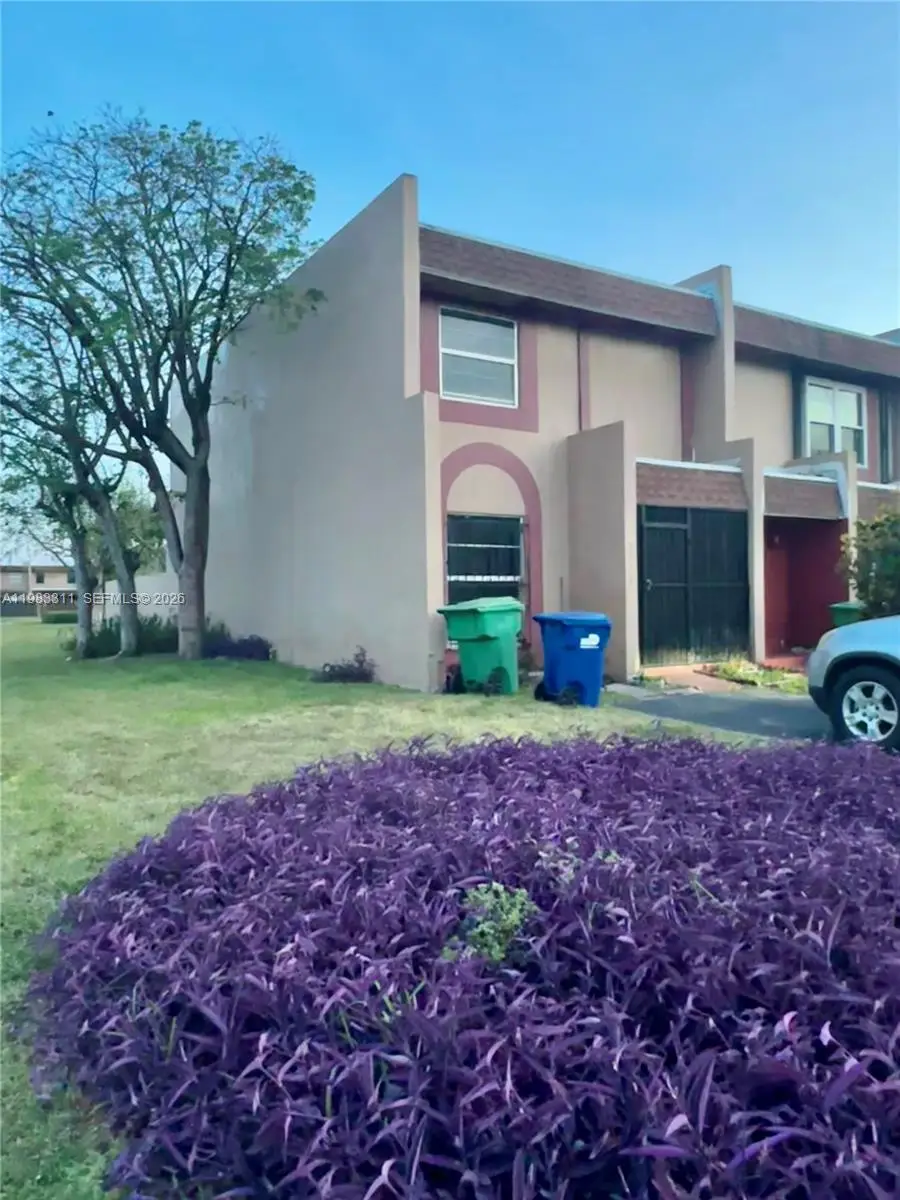 2754 NW 196th St, Miami Gardens, FL 33056 - #1