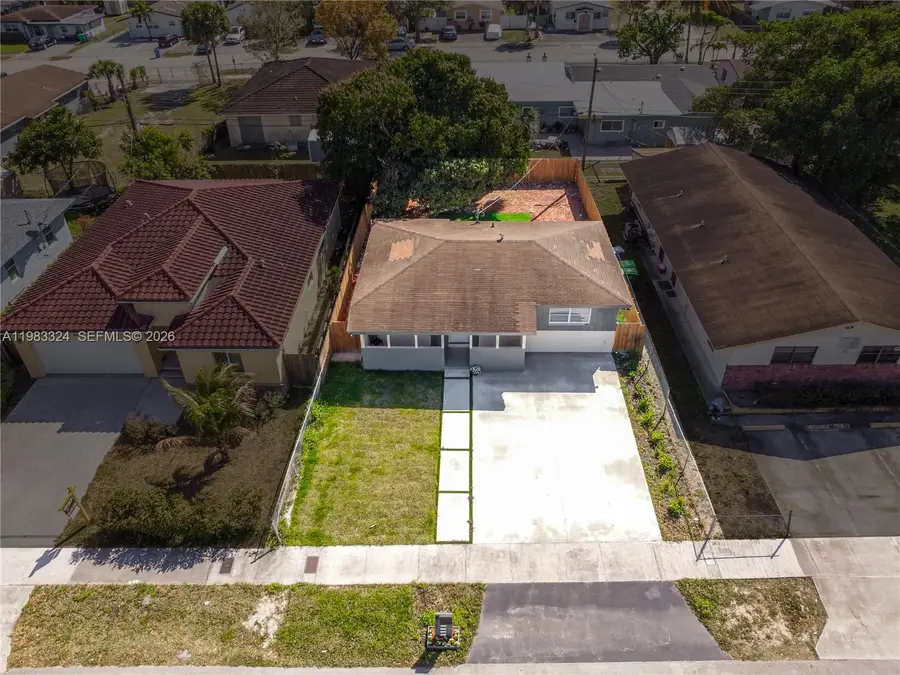 2760 NW 13th Ct, Fort Lauderdale, FL 33311 - #2