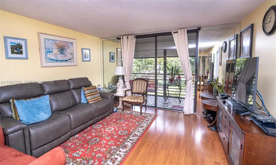 1000 Colony Point Cir #203, Pembroke Pines, FL 33026 - #3