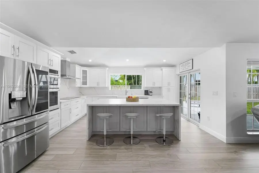 7827 NW 166th Ter, Miami Lakes, FL 33016 - #2