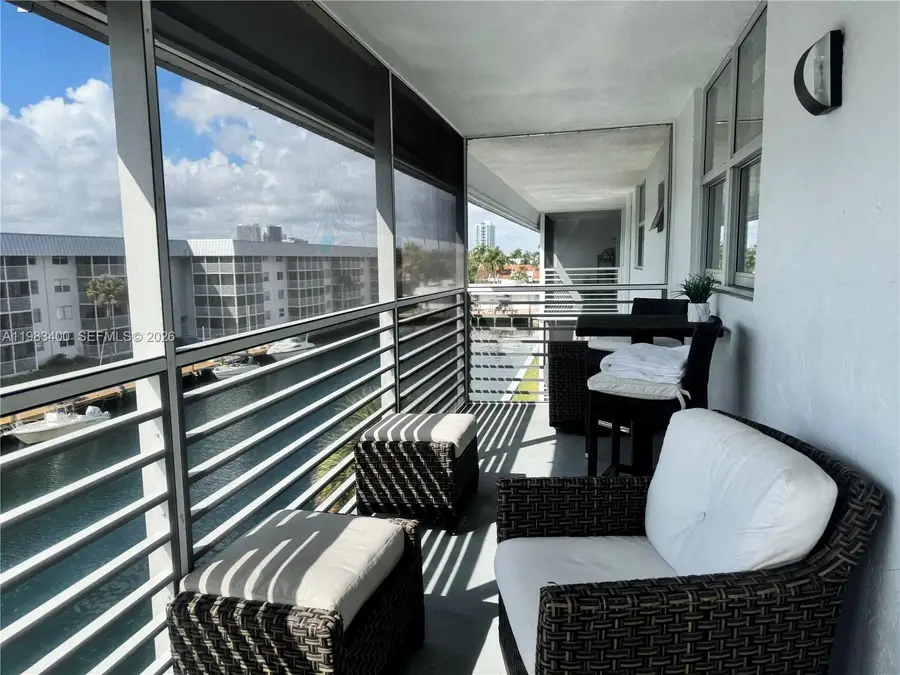 3600 NE 170 St. #Apt.D.406, North Miami Beach, FL 33160 - #3