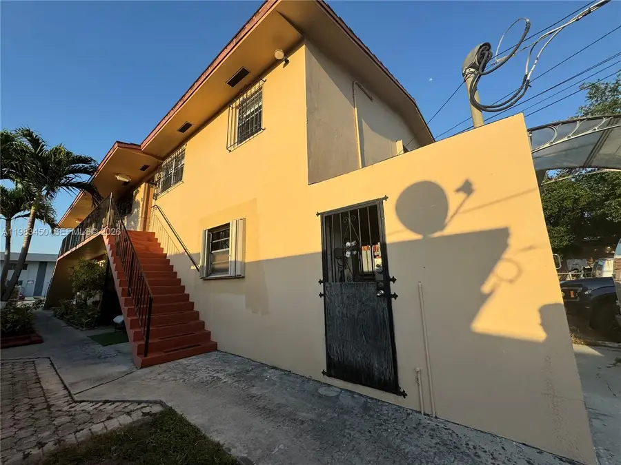 20 W 37th St, Hialeah, FL 33012 - #3