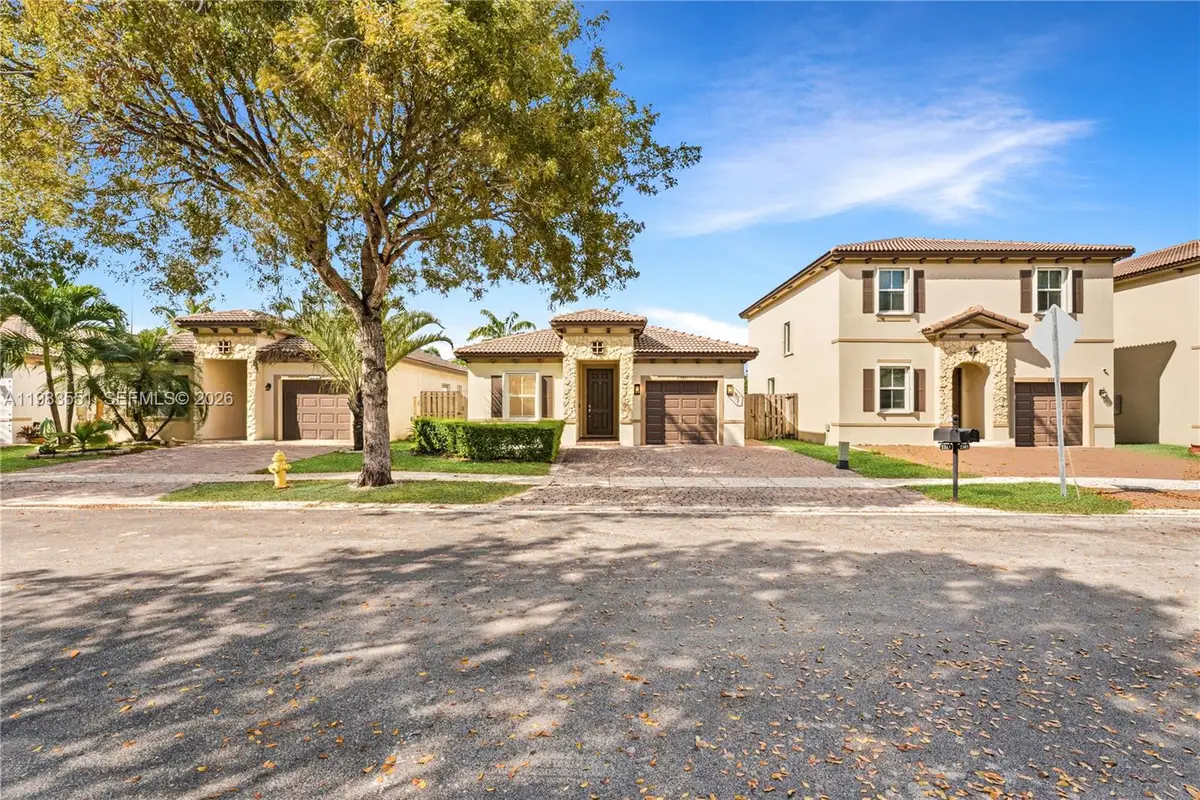 2381 NE 4th St, Homestead, FL 33033 - #1