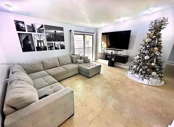 9729 Hammocks Blvd #207E, Miami, FL 33196