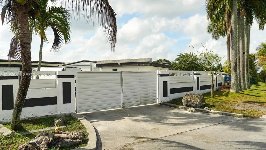 1720 NW 124th Ter, Miami, FL 33167 - #2