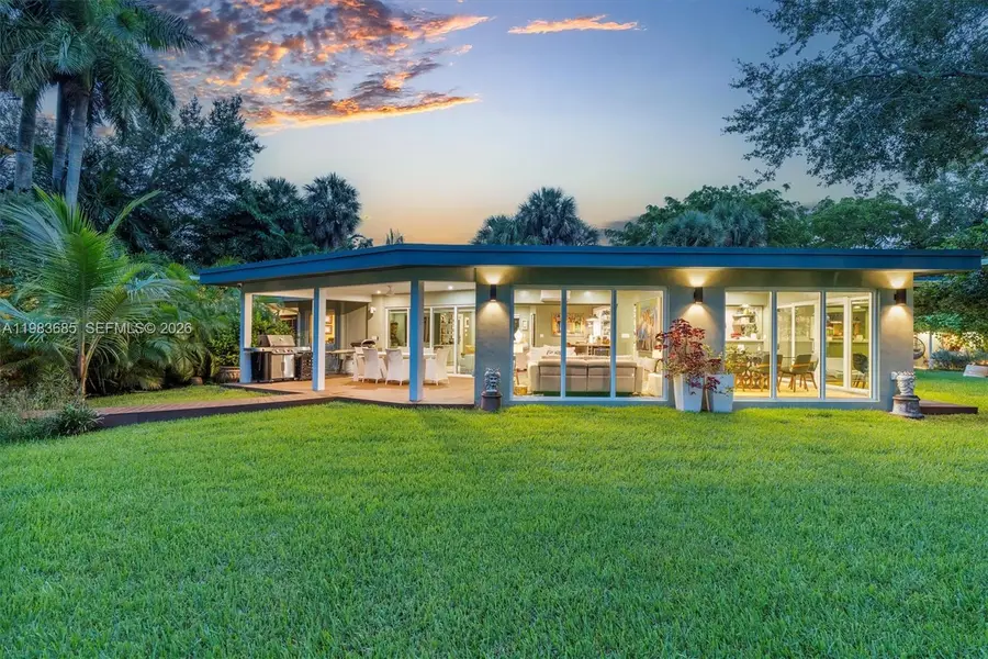 11377 W Biscayne Canal Rd, Miami, FL 33161 - #2